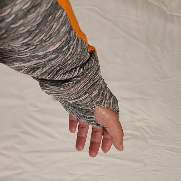 Athleta Women Snowscape Quilted Pullover size S - Picture 5 of 6